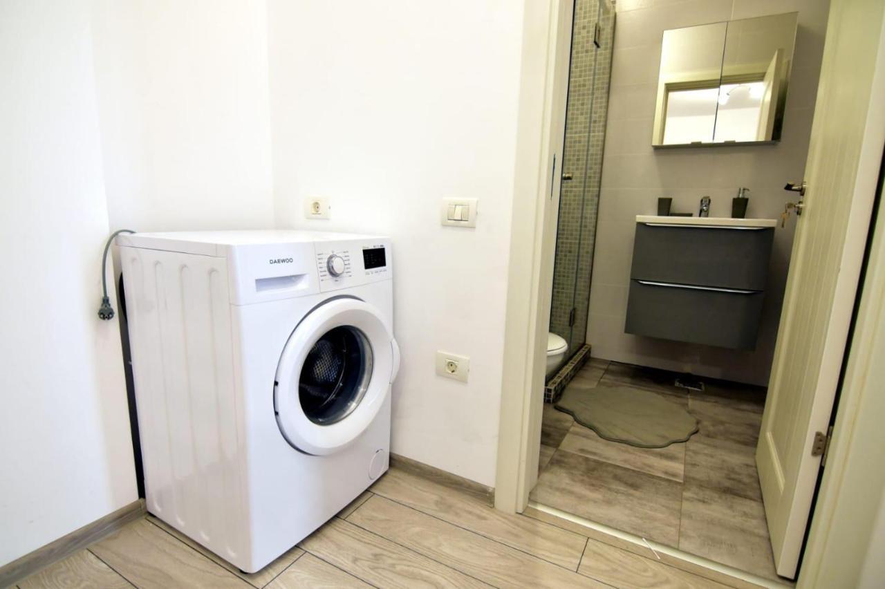Cris Sunny Apartaments Năvodari Esterno foto